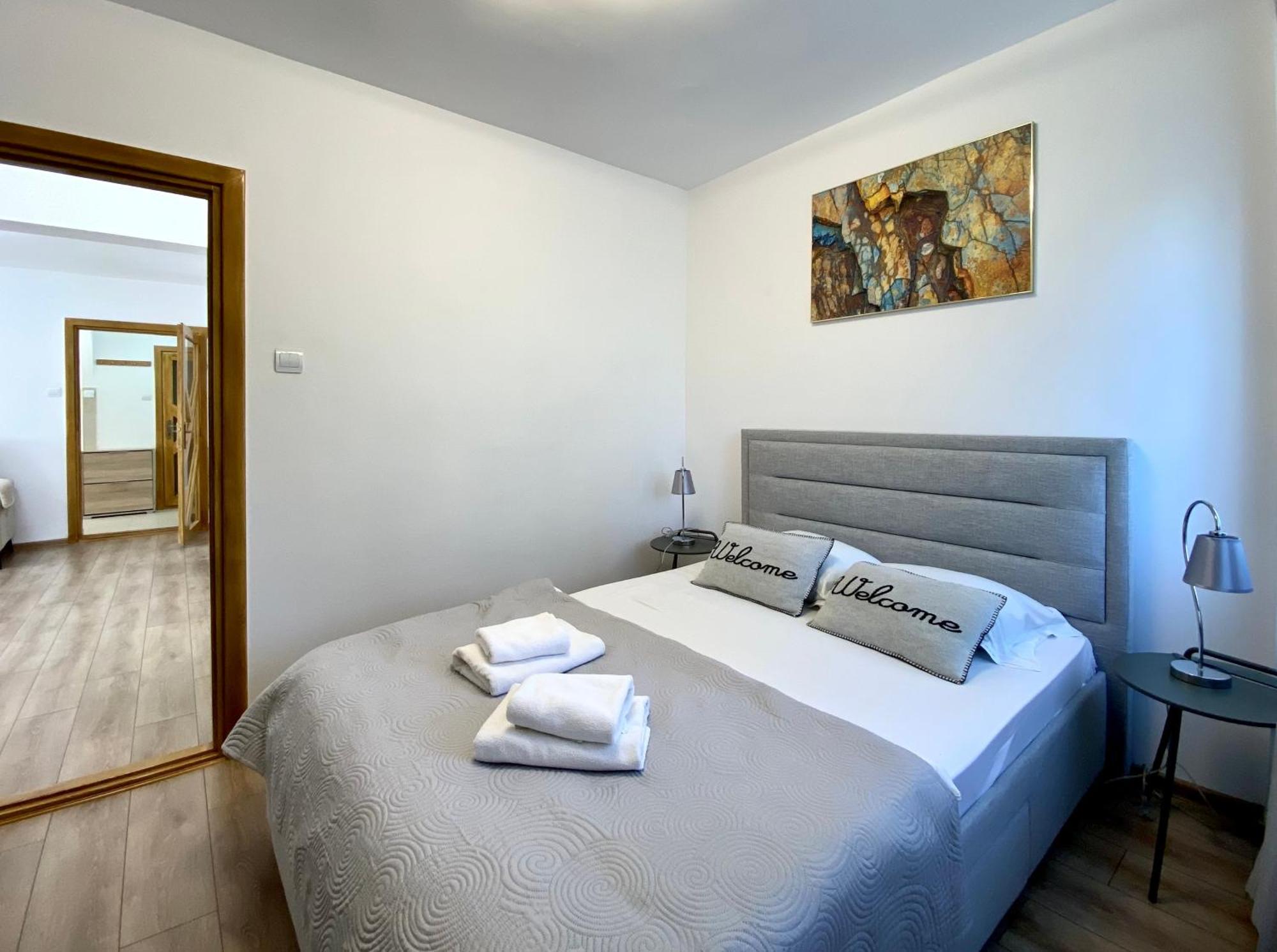 בראשוב Kronstadt Apartment - Pet Friendly מראה חיצוני תמונה